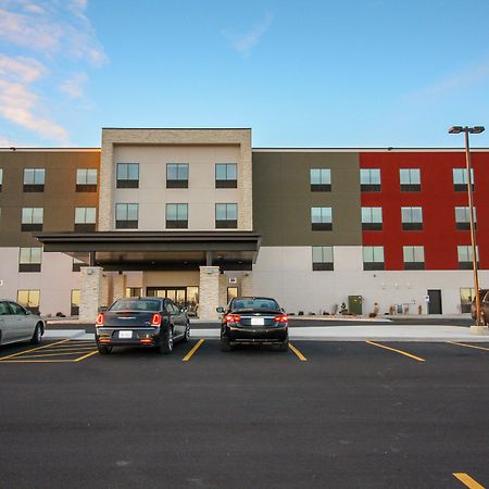 Holiday Inn Express & Suites - Kirksville - University Area By Ihg Exterior photo