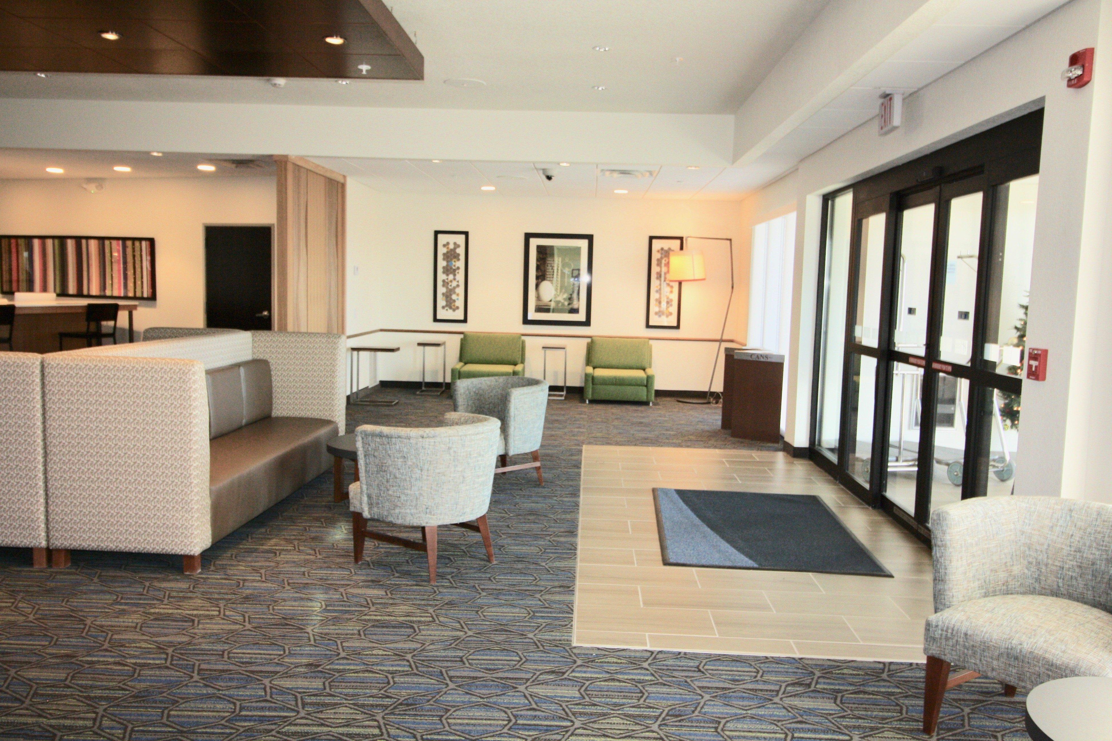 Holiday Inn Express & Suites - Kirksville - University Area By Ihg Exterior photo